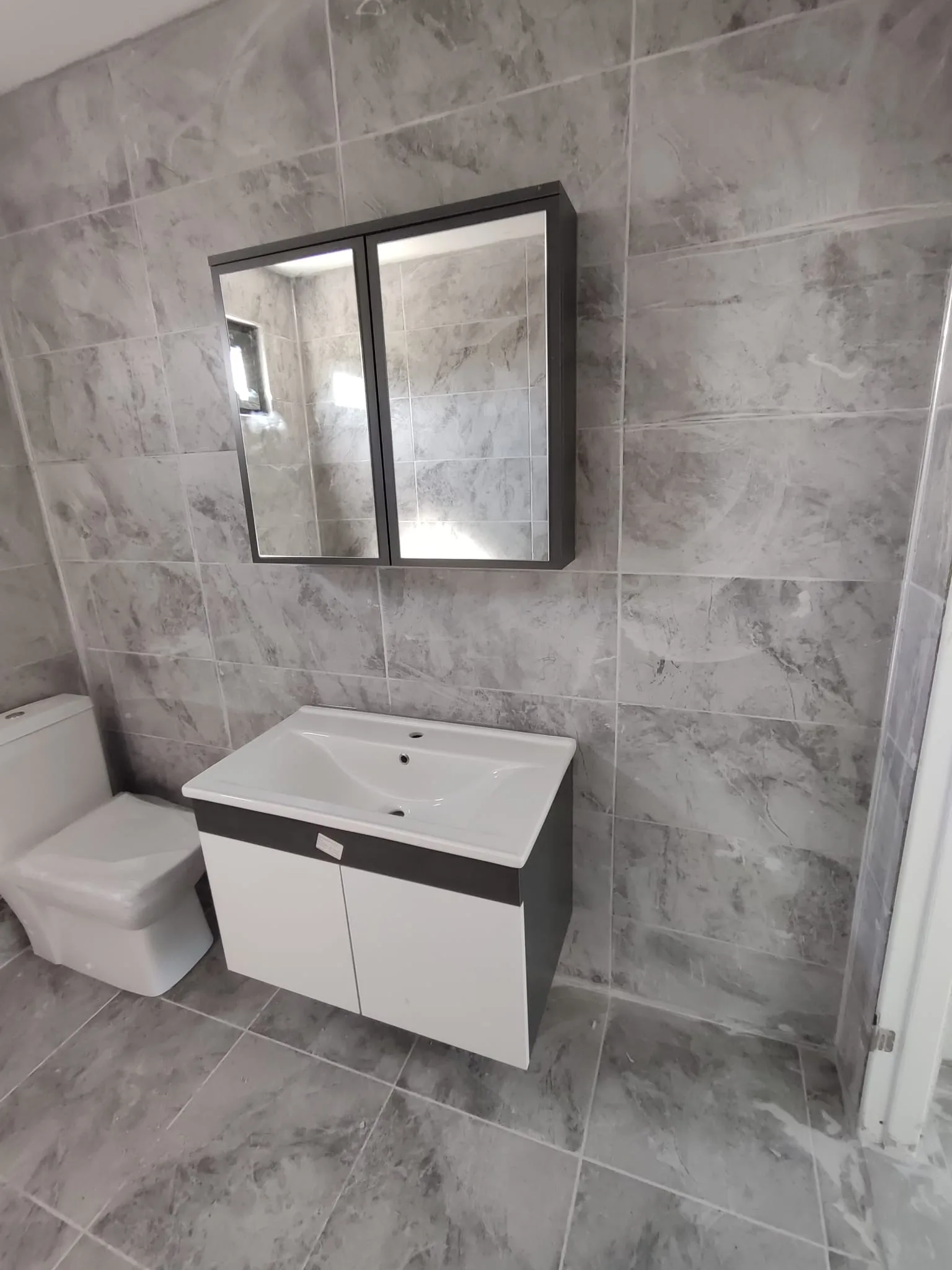 LED Aynalı Banyo Dolabı